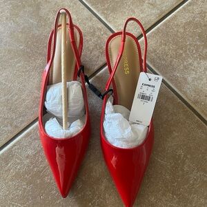 Slingback kitten heels